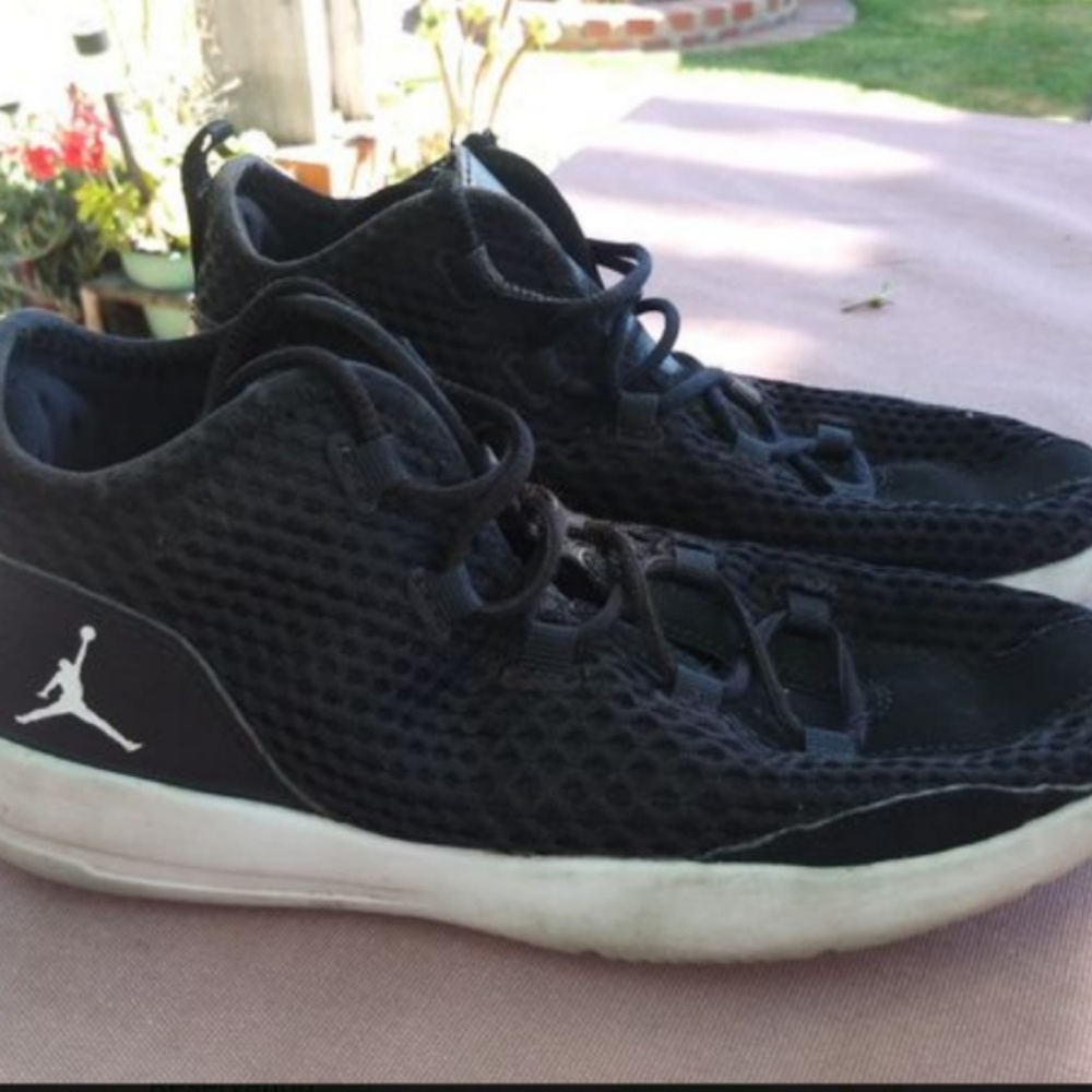 Size 2 · Jordans · used but still got some good mi